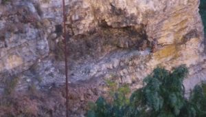 JOUR 5 – Sur le bord et face au vide, les deux petits rêve au lendemain et au ciel qui les attends